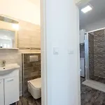 Lucija - Two Bedroom With Balcony And Sea View Apartamento *