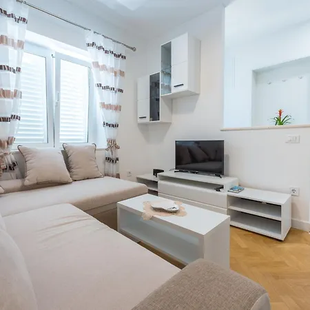 Apartmán Lucija - Two Bedroom With Balcony And Sea View Dubrovník
