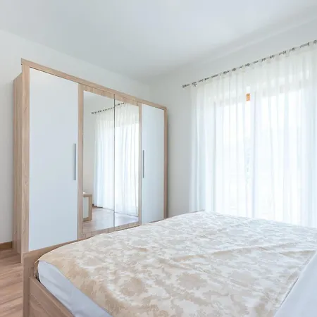 Lucija - Two Bedroom With Balcony And Sea View Apartmán Dubrovník