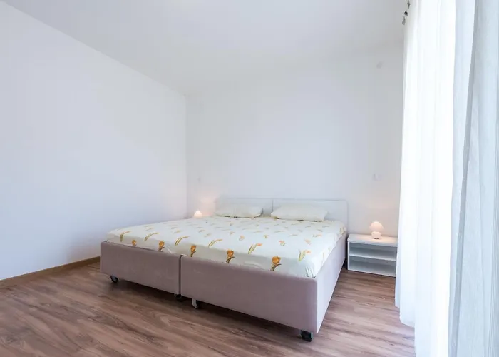 Lucija - Two Bedroom With Balcony And Sea View Apartment Dubrovnik