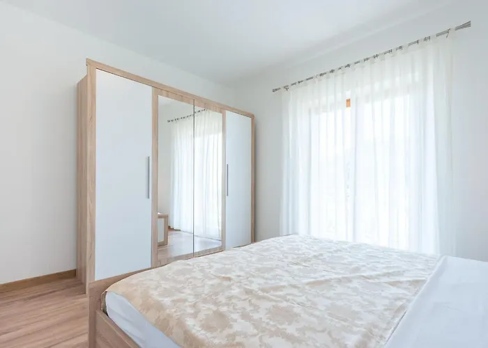 Lucija - Two Bedroom With Balcony And Sea View Apartment Dubrovnik